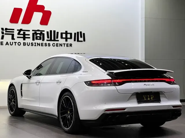 Porsche Panamera — Фото автомобиля 6