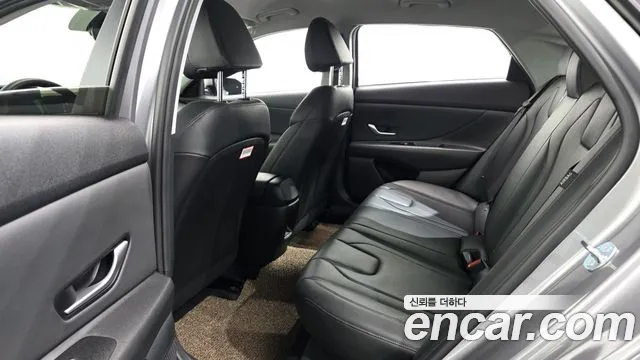 Hyundai Avante — Фото автомобиля 11