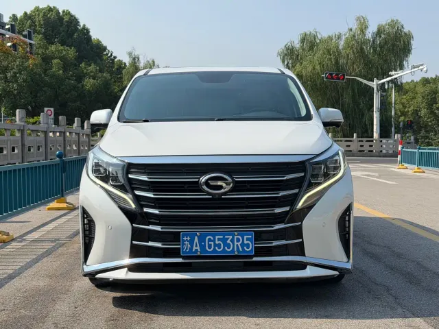 GAC Trumpchi M8 — Фото автомобиля 2