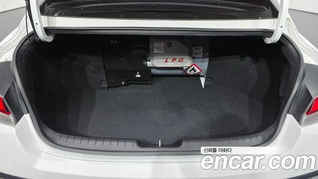 Hyundai Avante CN7 — Фото автомобиля 23