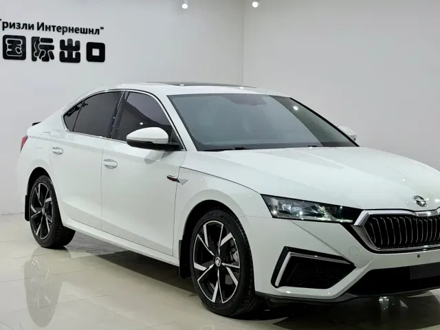 Skoda Octavia — Фото автомобиля 3
