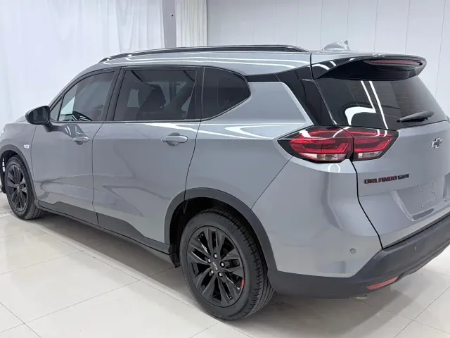Chevrolet Orlando — Фото автомобиля 6