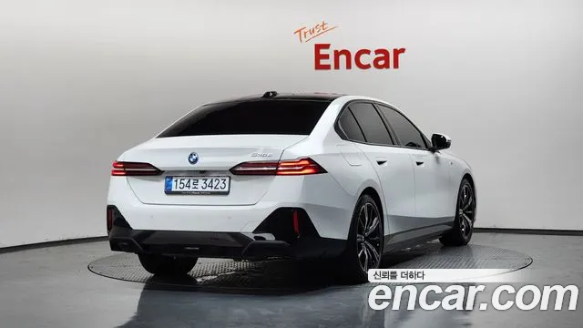 BMW 5-Series 5 серия (G60) — Фото автомобиля 2