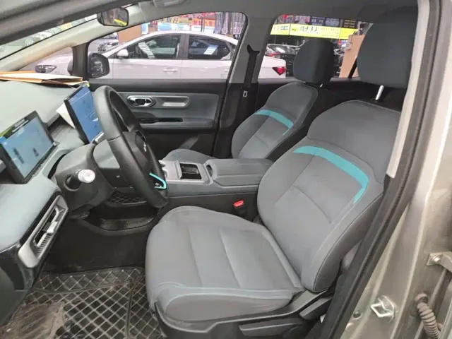 GAC Aion Y — Фото автомобиля 10