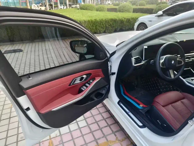 BMW 3 Series — Фото автомобиля 3