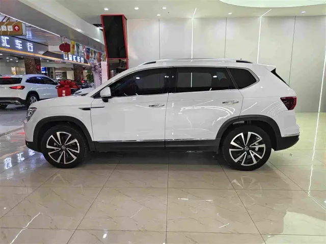 Volkswagen Tharu — Фото автомобиля 17