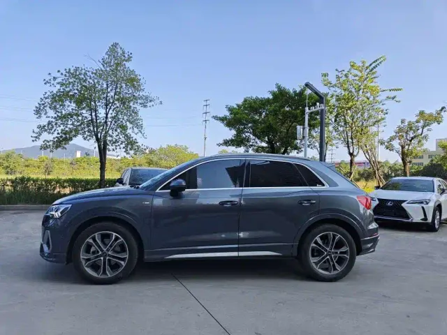 Audi Q3 — Фото автомобиля 3