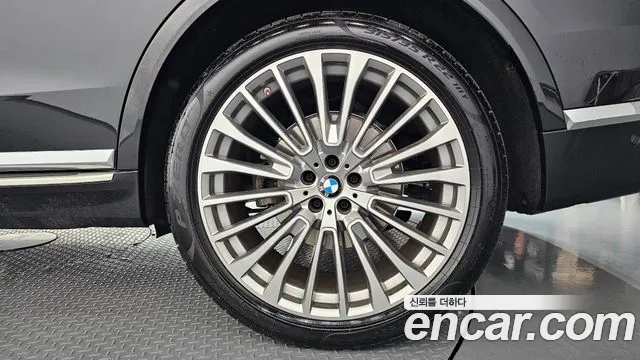 BMW X7 G07 — Фото автомобиля 6