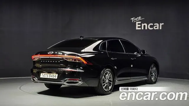 Hyundai Grandeur New — Фото автомобиля 2