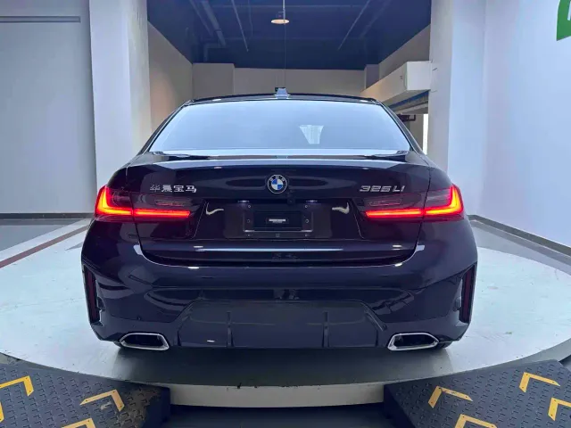 BMW 3 Series — Фото автомобиля 4