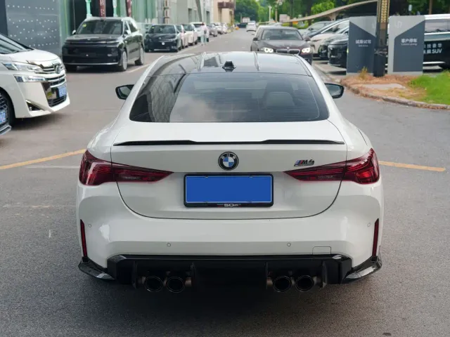 BMW M4 — Фото автомобиля 5