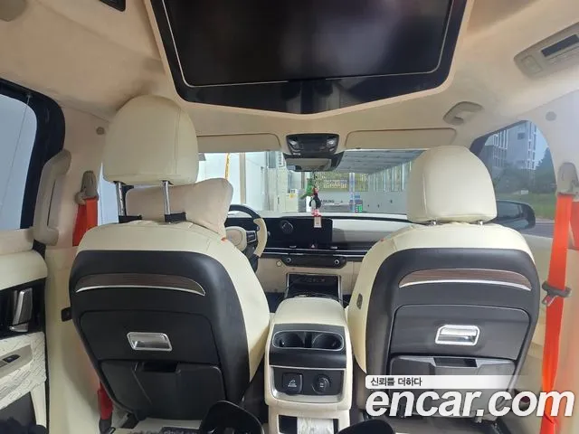 Kia Carnival Generation 4 — Фото автомобиля 9