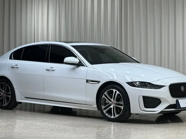 Jaguar XEL — Фото автомобиля 3