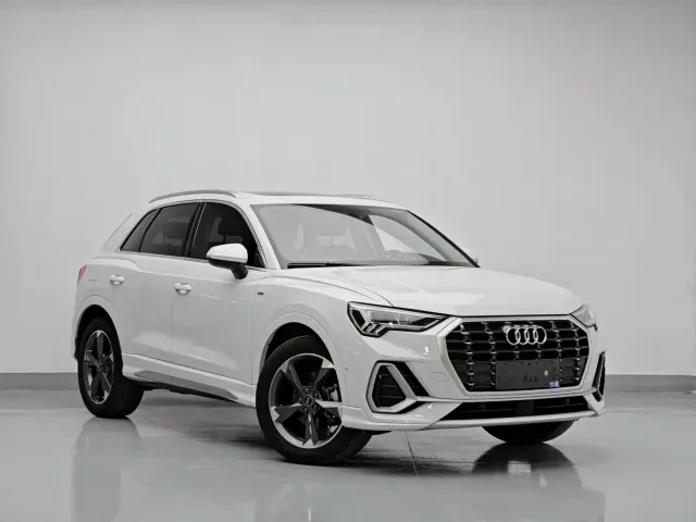 Audi Q3 — Фото автомобиля 3