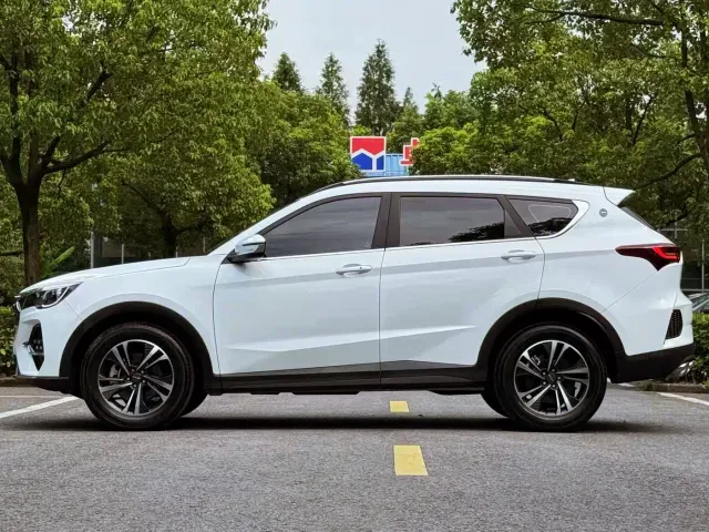 Jetour X70 — Фото автомобиля 8