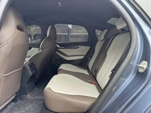 BYD Qin PLUS — Фото автомобиля 10