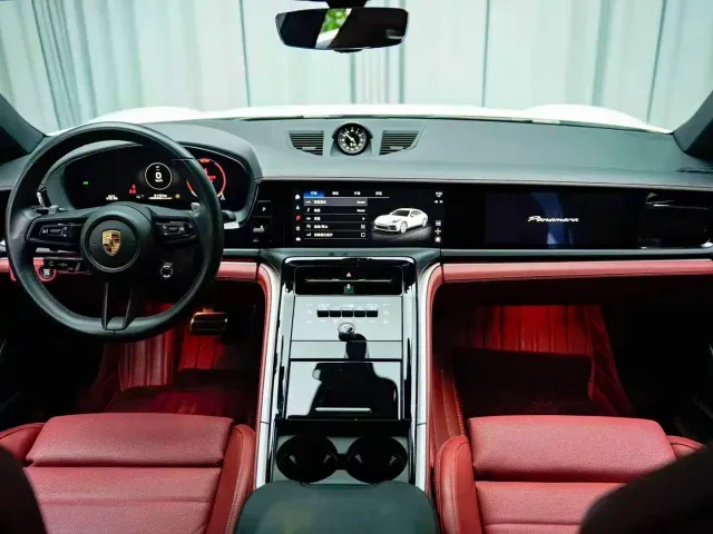 Porsche Panamera — Фото автомобиля 13