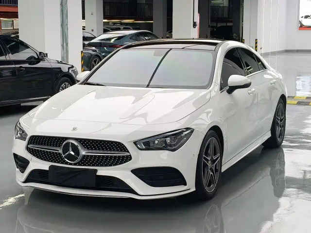 Фотография автомобиля — Mercedes-Benz CLA-Class