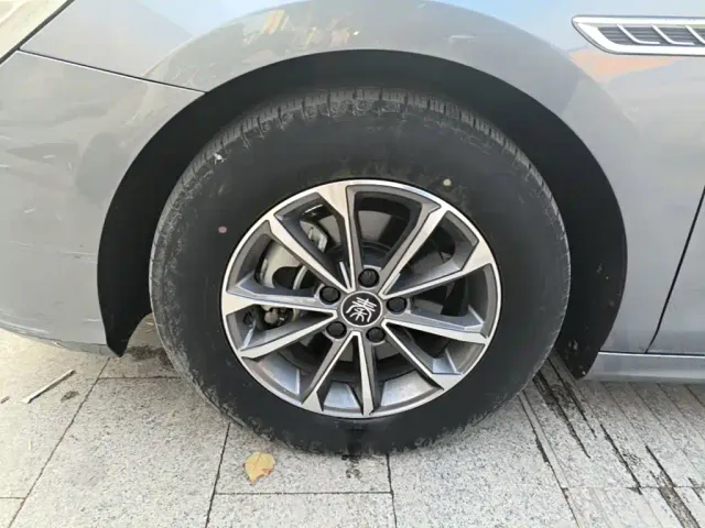 BYD Qin PLUS — Фото автомобиля 22