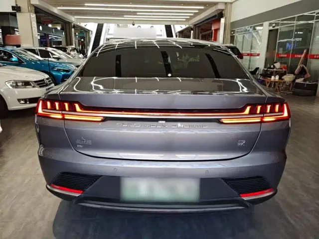 BYD Han — Фото автомобиля 5