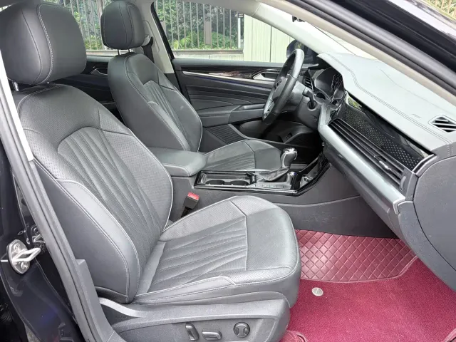 Volkswagen Passat — Фото автомобиля 18