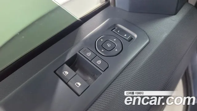 Kia PV5 — Фото автомобиля 30