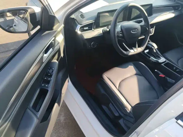 Ford Escort — Фото автомобиля 15