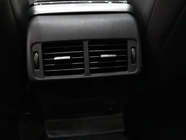 Land Rover Range Rover Velar — Фото автомобиля 8