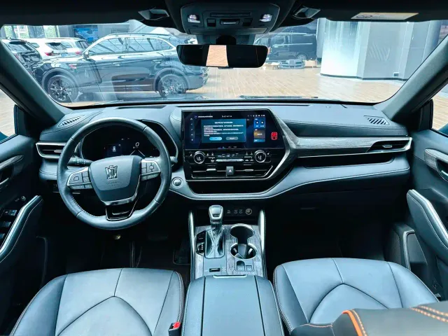 Toyota Crown Kluger — Фото автомобиля 6