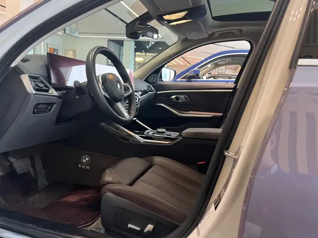 BMW 3 Series — Фото автомобиля 5