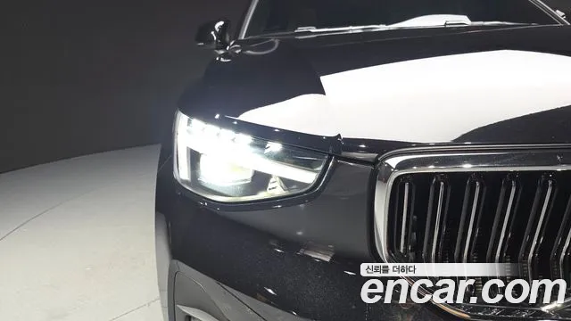 Вольво XC40 B4 Ultra Bright — Фото автомобиля 19