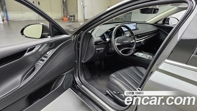 Genesis G80 Бензин 2.5 турбо AWD — Фото автомобиля 10