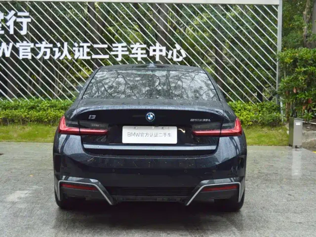 BMW i3 — Фото автомобиля 4