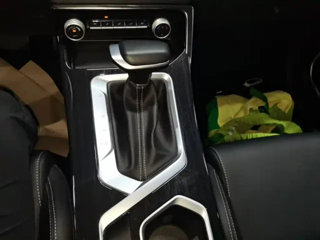 Geely Binyue — Фото автомобиля 13