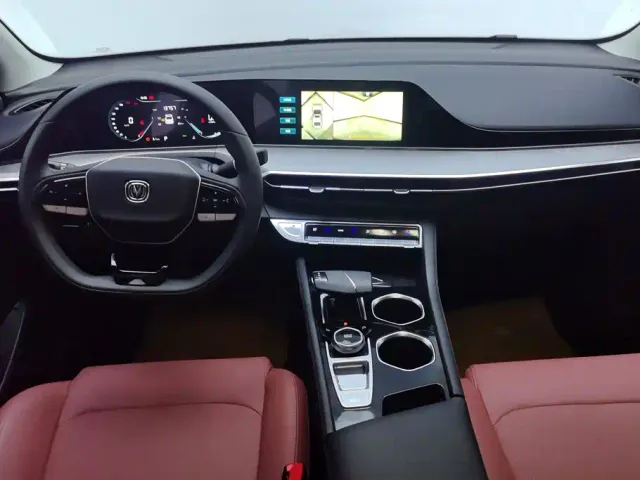 Changan Eado — Фото автомобиля 12