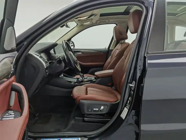 BMW X3 — Фото автомобиля 10