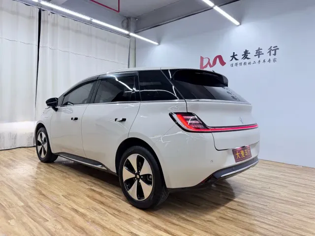 Baojun Cloud — Фото автомобиля 4