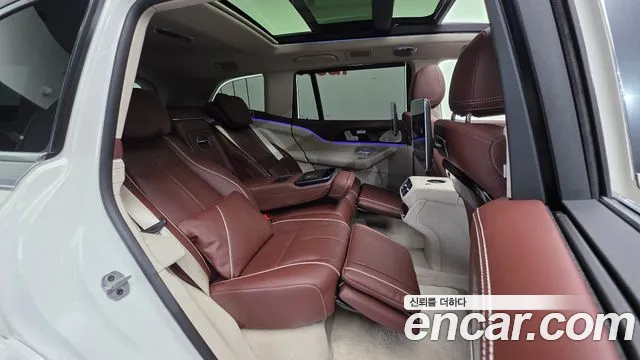 Mercedes-Benz GLS-Class — Фото автомобиля 19