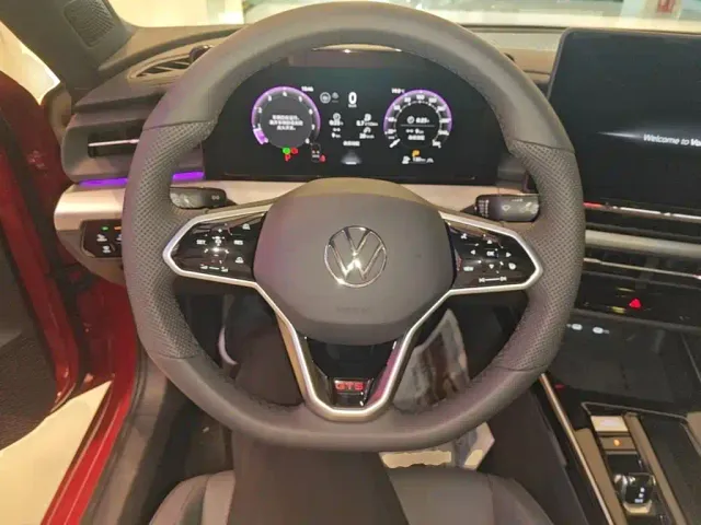Volkswagen Lamando 2025 Lamando L 2.0T Base — Фото автомобиля 10