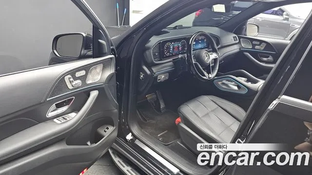 Mercedes-Benz GLS-Class — Фото автомобиля 8