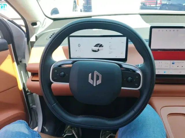 Leapmotor C16 — Фото автомобиля 10