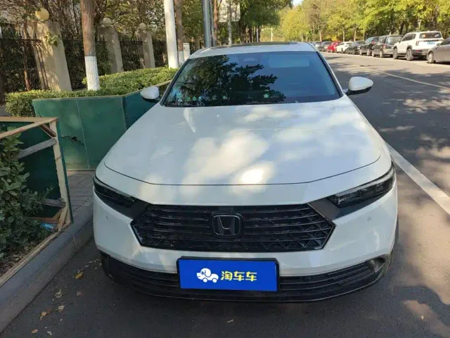 Honda Accord — Фото автомобиля 2