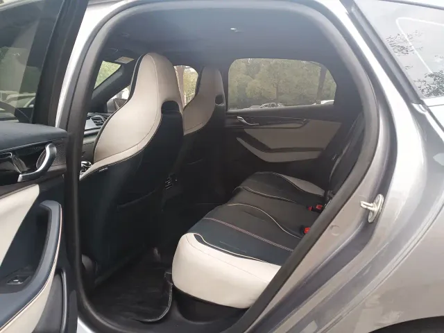 BYD Qin PLUS — Фото автомобиля 16