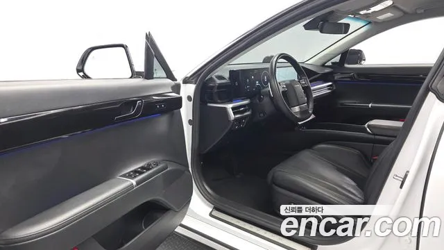 Hyundai Grandeur Grandeur (GN7) 2.5 Бензин 2WD — Фото автомобиля 10