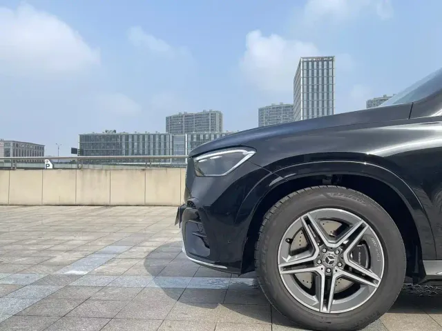 Mercedes-Benz GLE-Class — Фото автомобиля 5