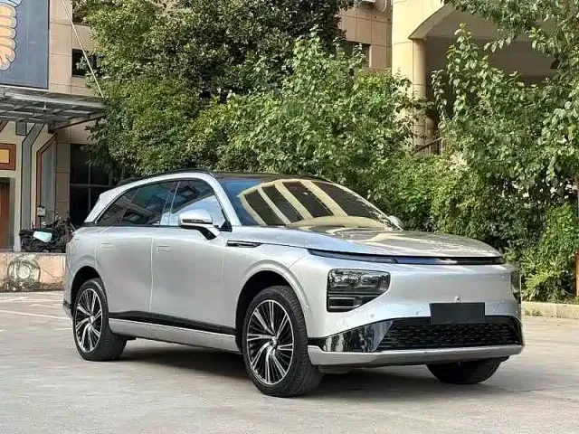 Xpeng G9 — Фото автомобиля 3