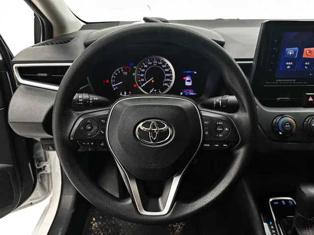 Toyota Corolla — Фото автомобиля 16