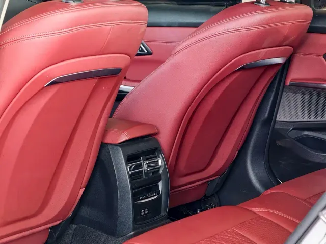 BMW 3 Series — Фото автомобиля 7