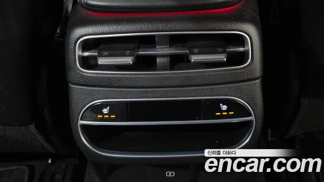 Genesis GV70 — Фото автомобиля 18