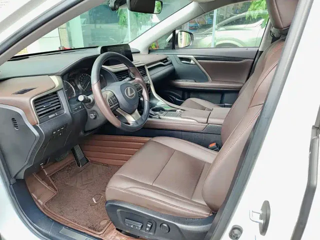 Lexus RX — Фото автомобиля 7